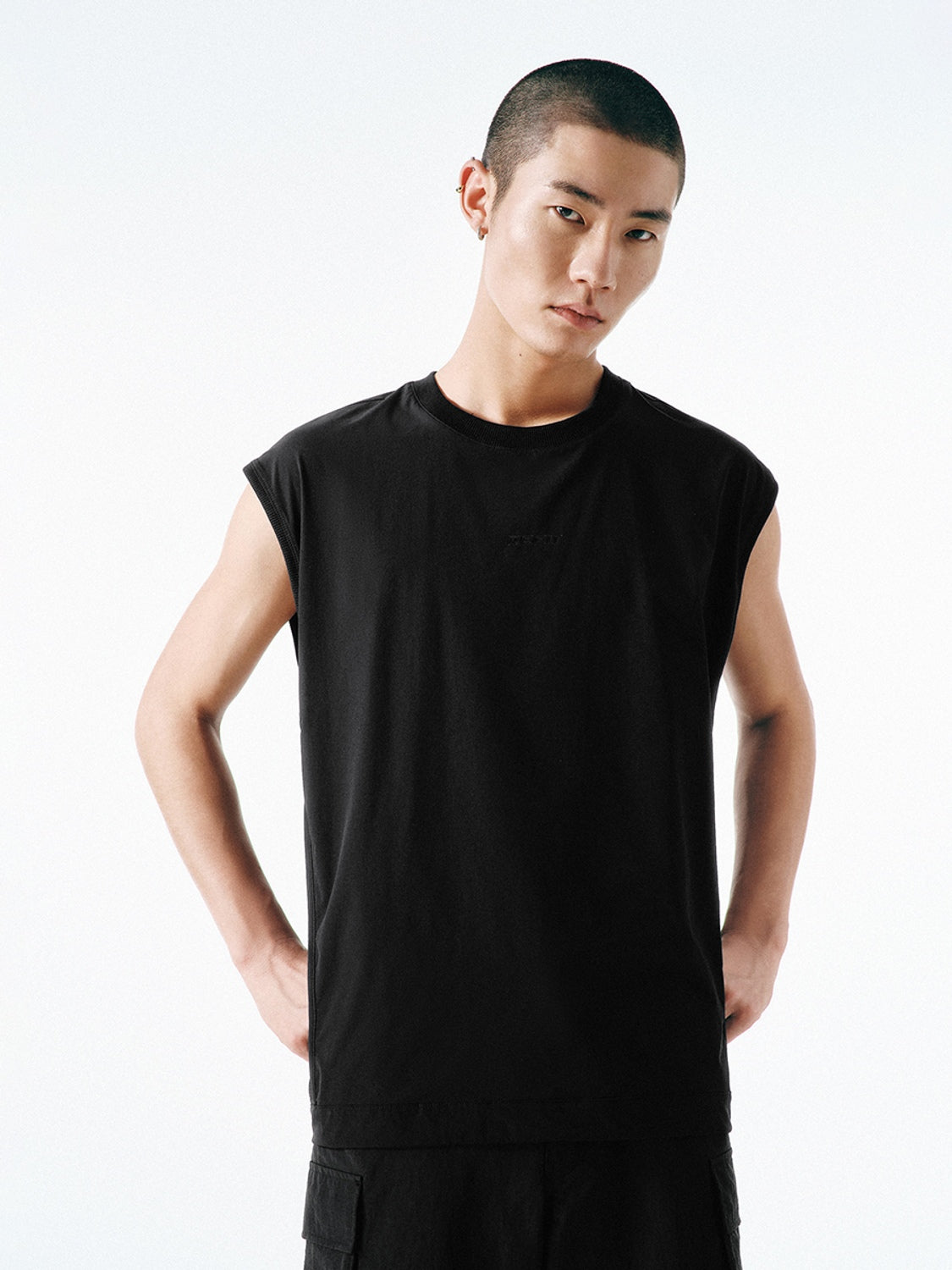 Overhead Sleeveless Shirts