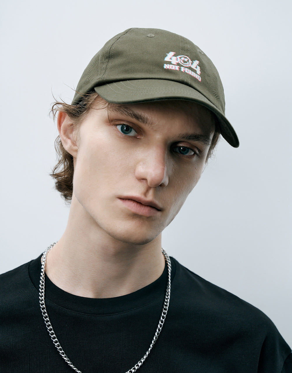 Triangle Embossed Crew Neck T-Shirt