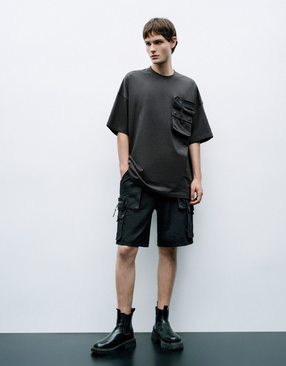 Pocket Detail Crew Neck T-Shirt