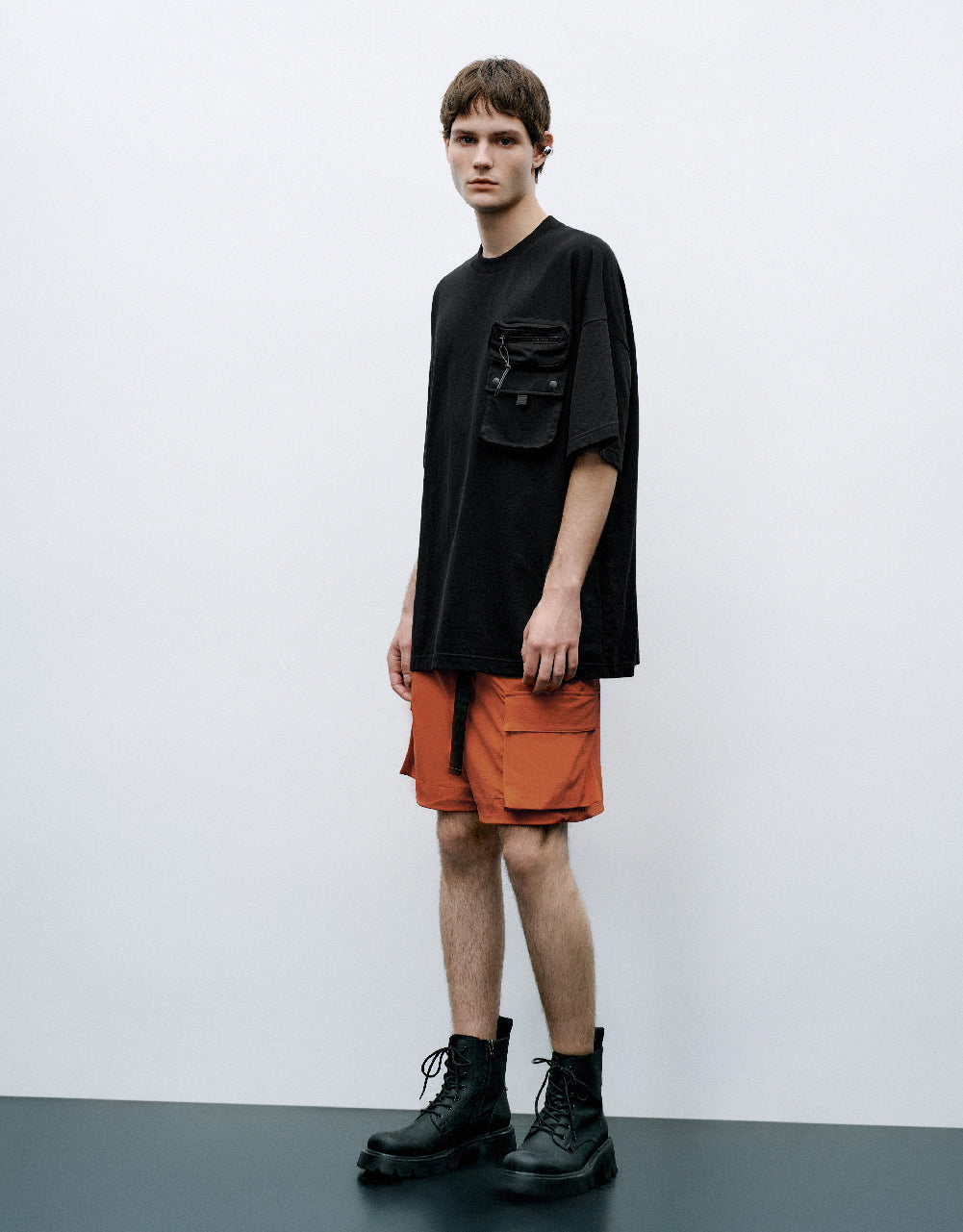 Pocket Detail Crew Neck T-Shirt