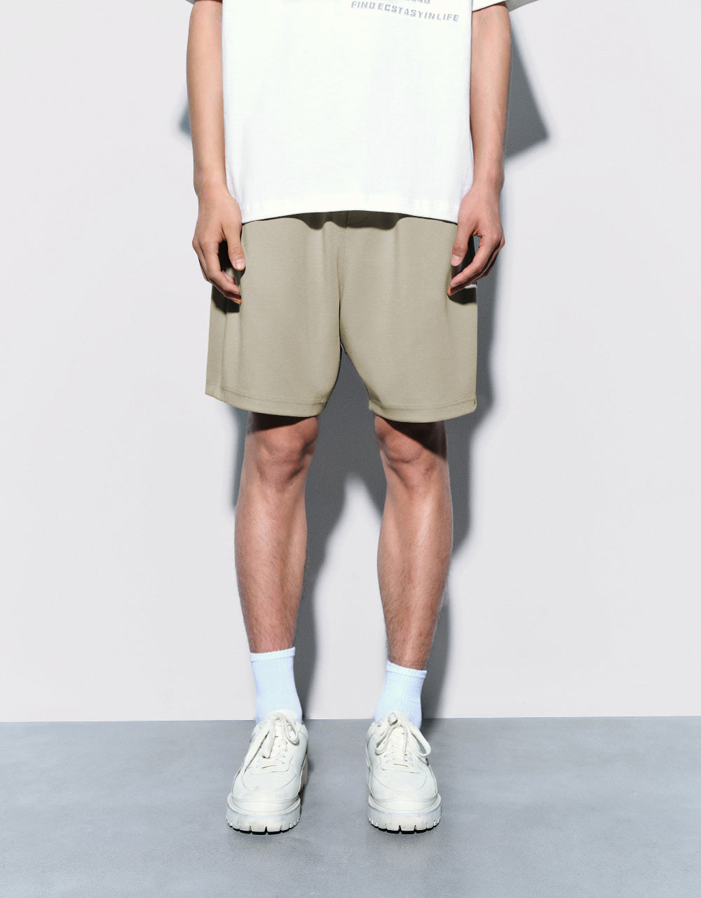 Elastic Waist Loose Shorts