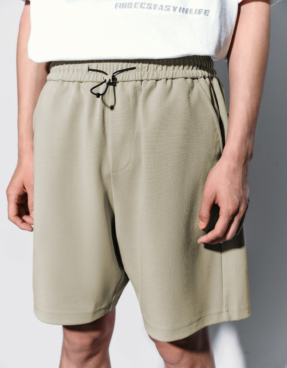 Elastic Waist Loose Shorts