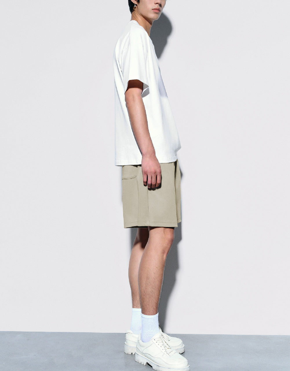 Elastic Waist Loose Shorts