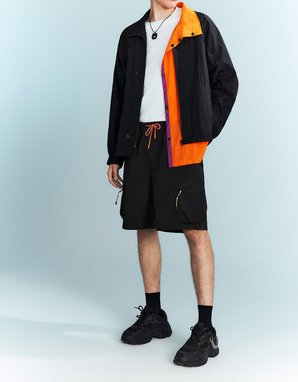 Drawstring Waist Loose Shorts