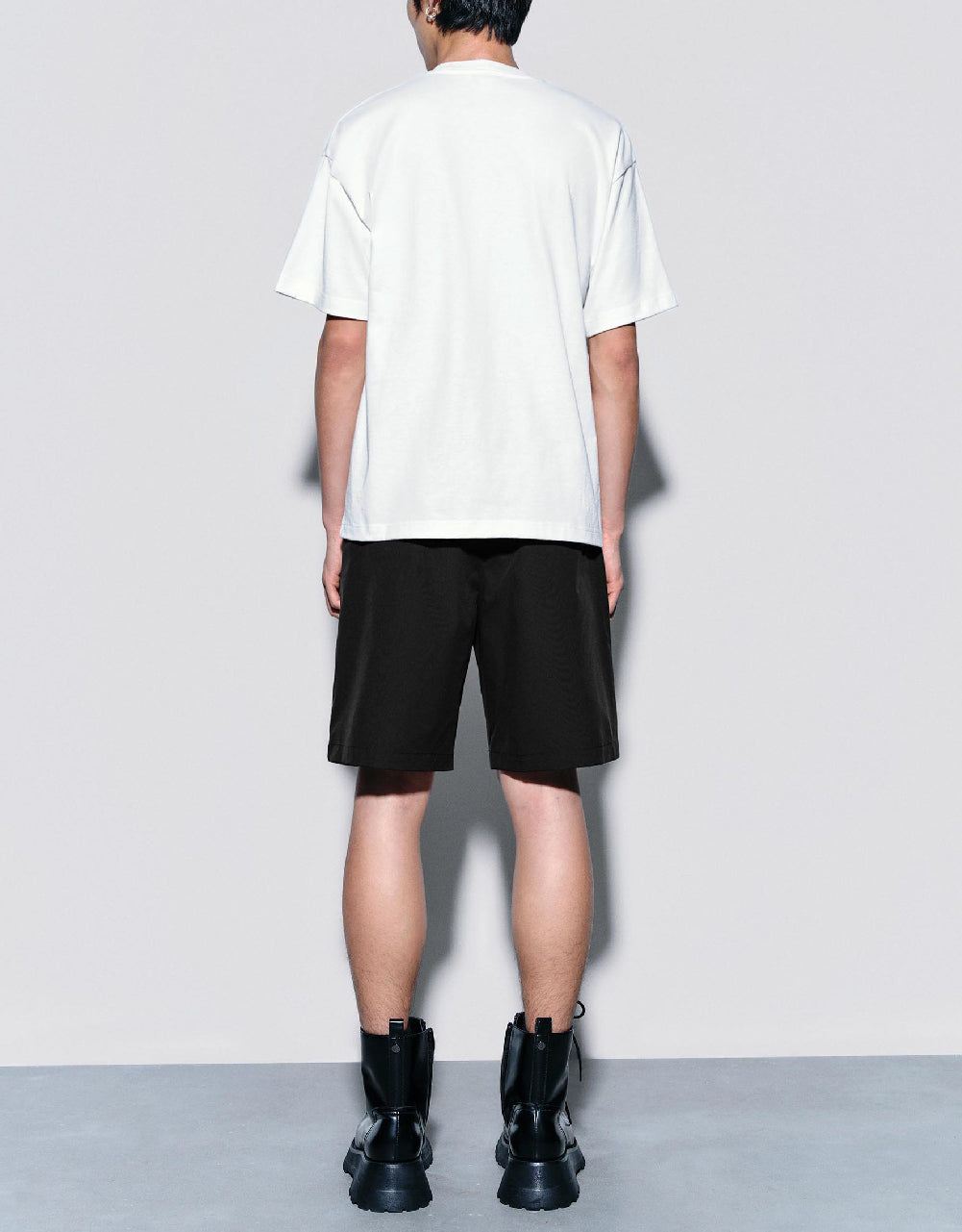 Drawstring Waist Loose Shorts