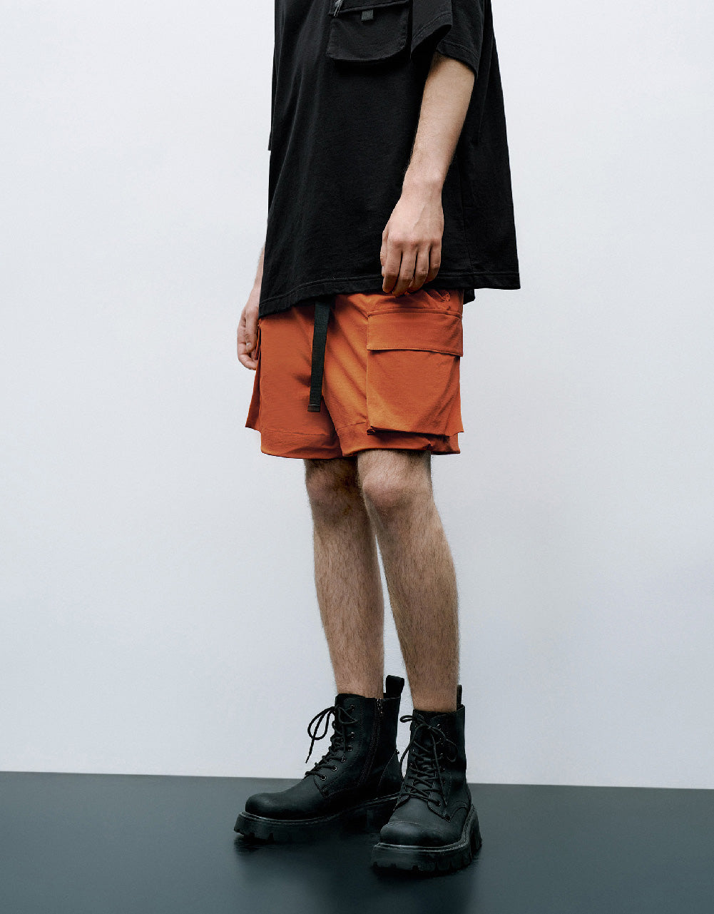 Elastic Waist Shorts With Pockets