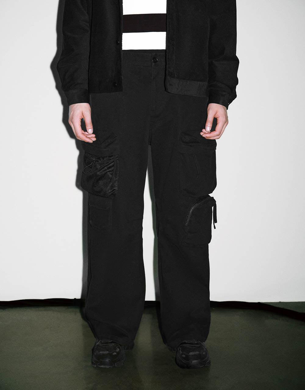 Multi Pockets Wide-Leg Pants