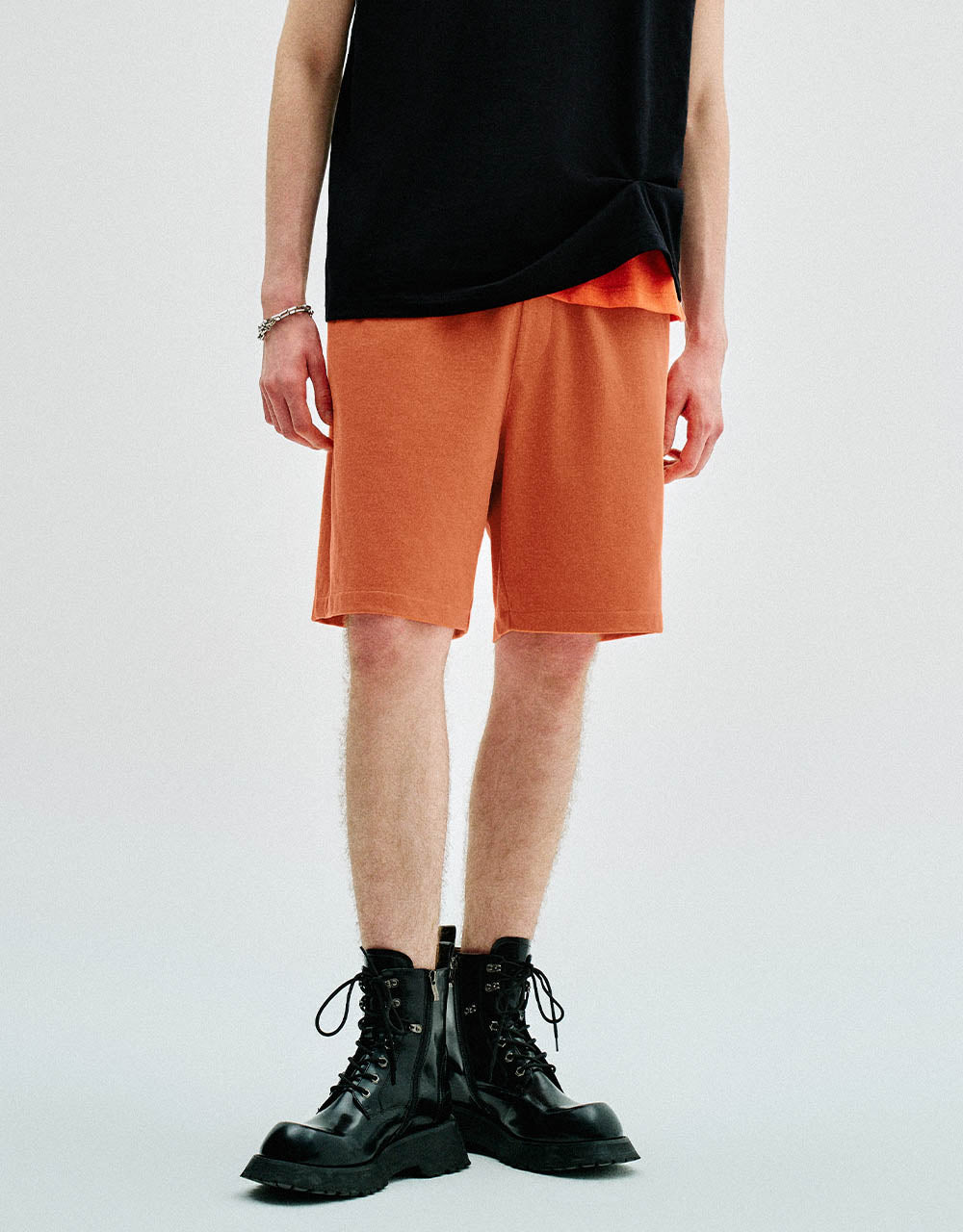 Drawstring Waist Loose Shorts
