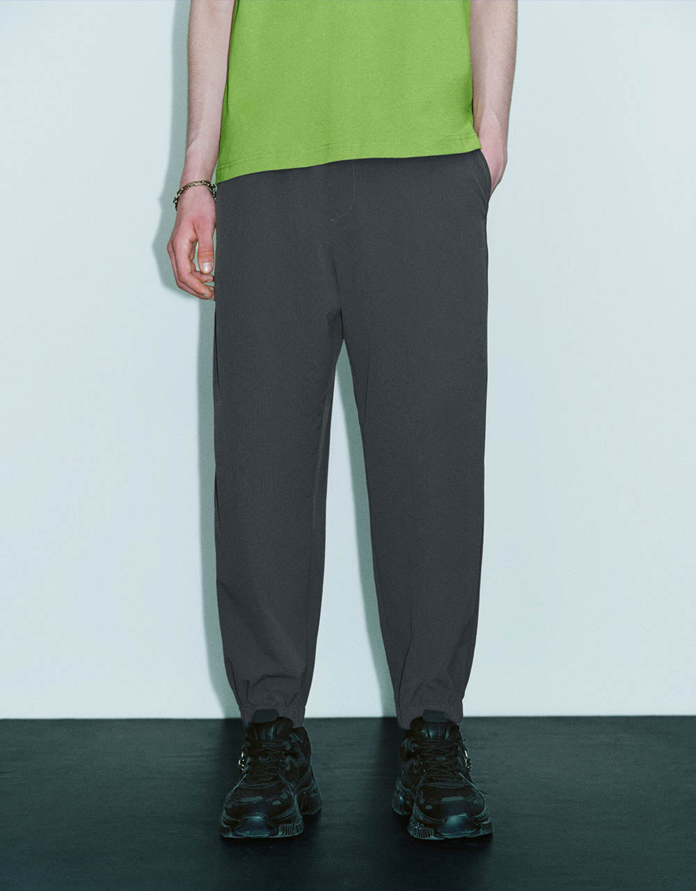 Drawstring Waist Loose Jogger Pants