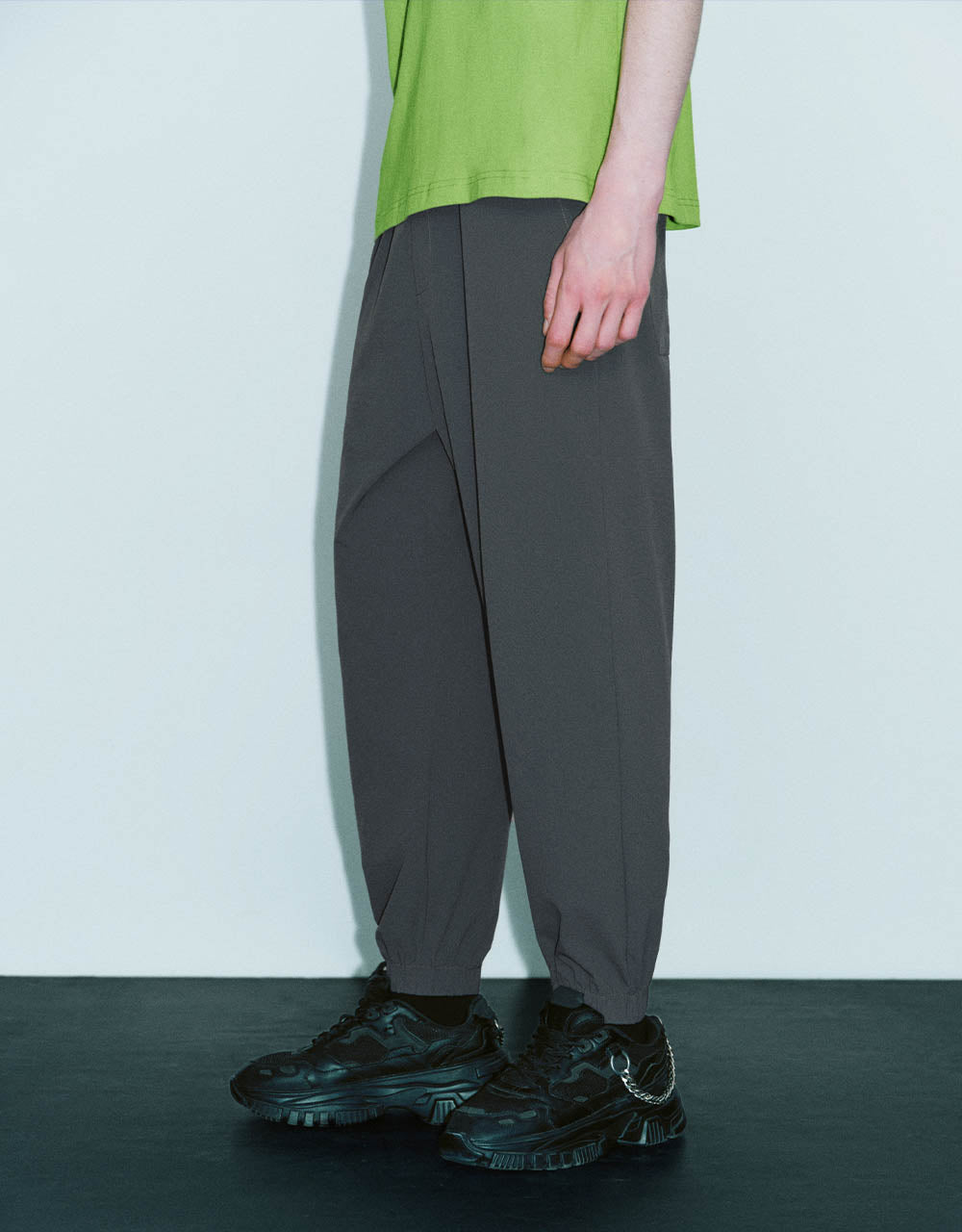 Drawstring Waist Loose Jogger Pants