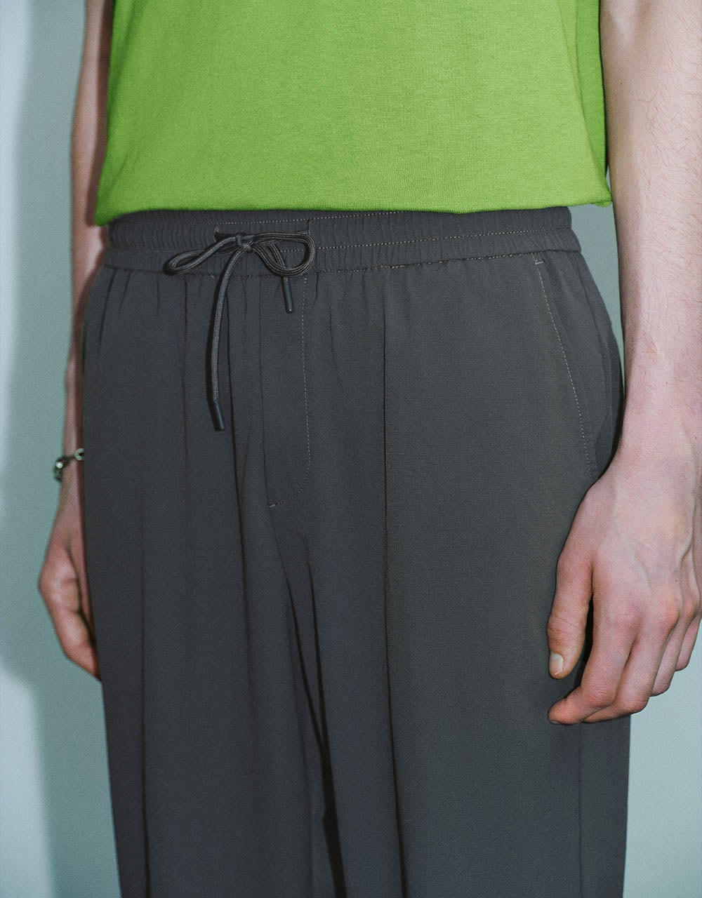 Drawstring Waist Loose Jogger Pants