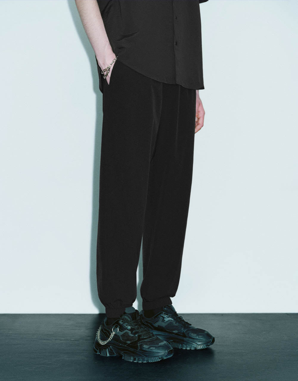 Drawstring Waist Loose Jogger Pants