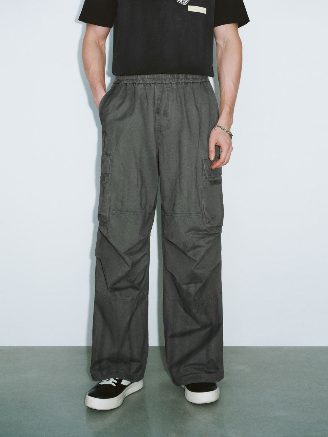 Oversized Ruched Wide-Leg Pants