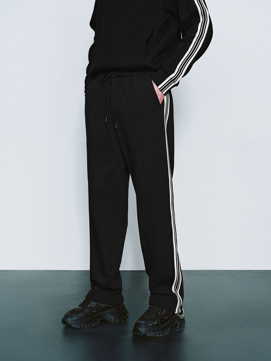 Straight Pants