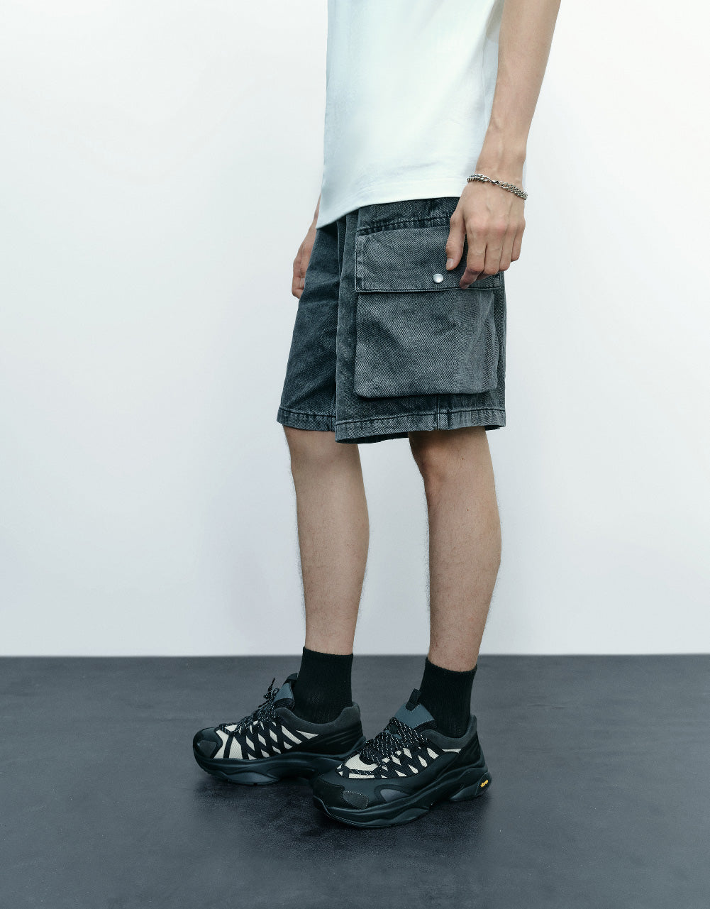 Elastic Waist Denim Shorts With Pockets