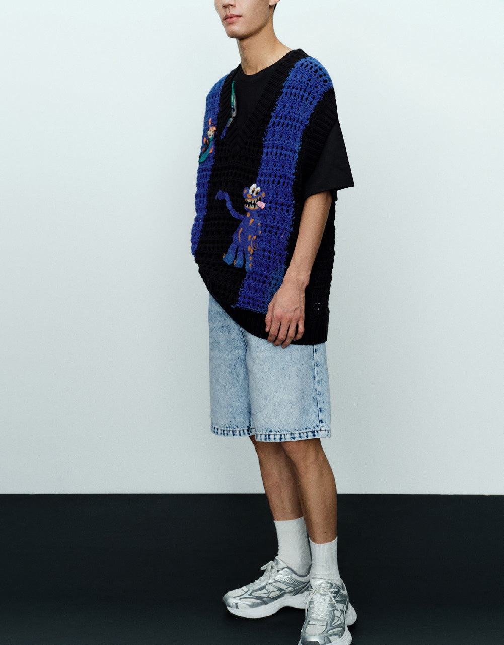 Cartoon Embroidered Knitted Vest