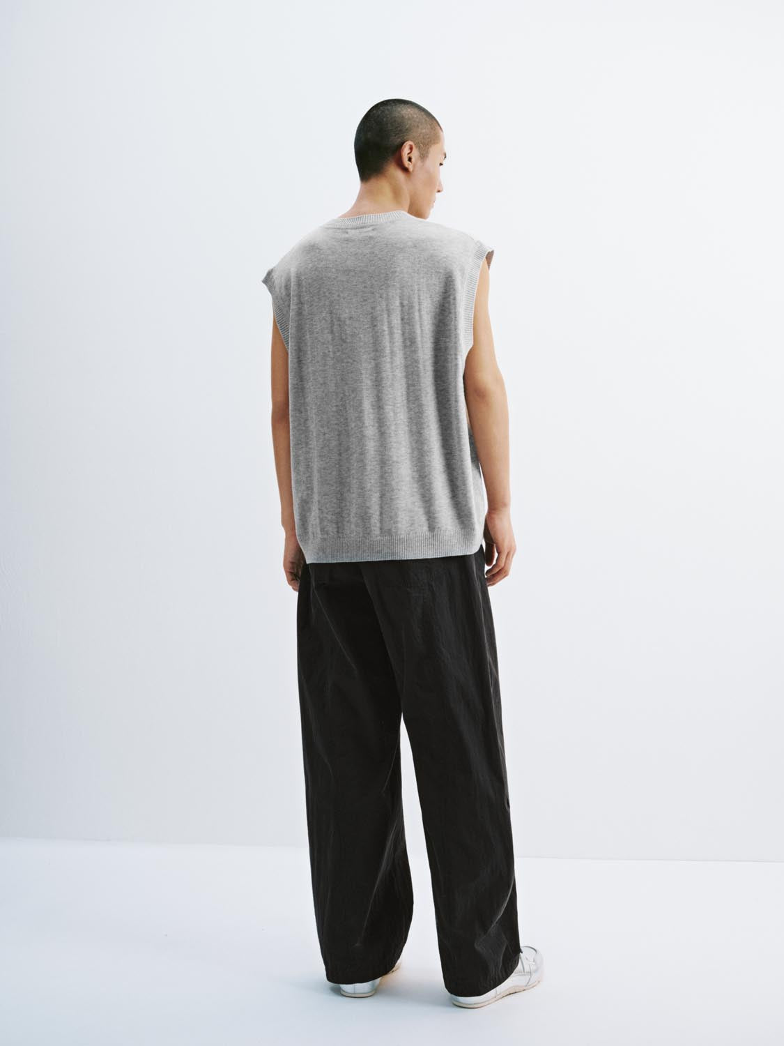 Knitted Sleeveless T-Shirts