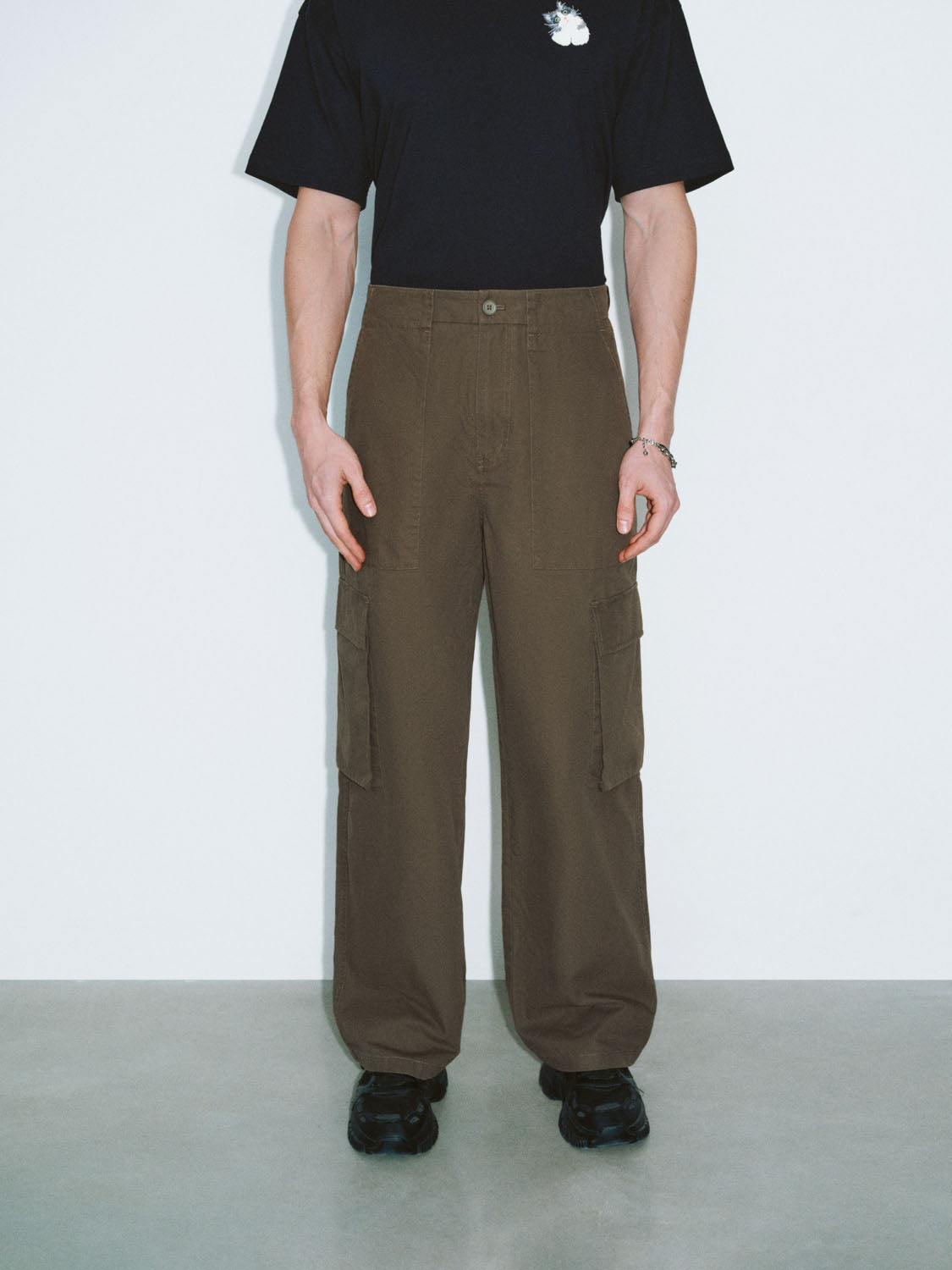 Flap Pocket Wide-Leg Pants