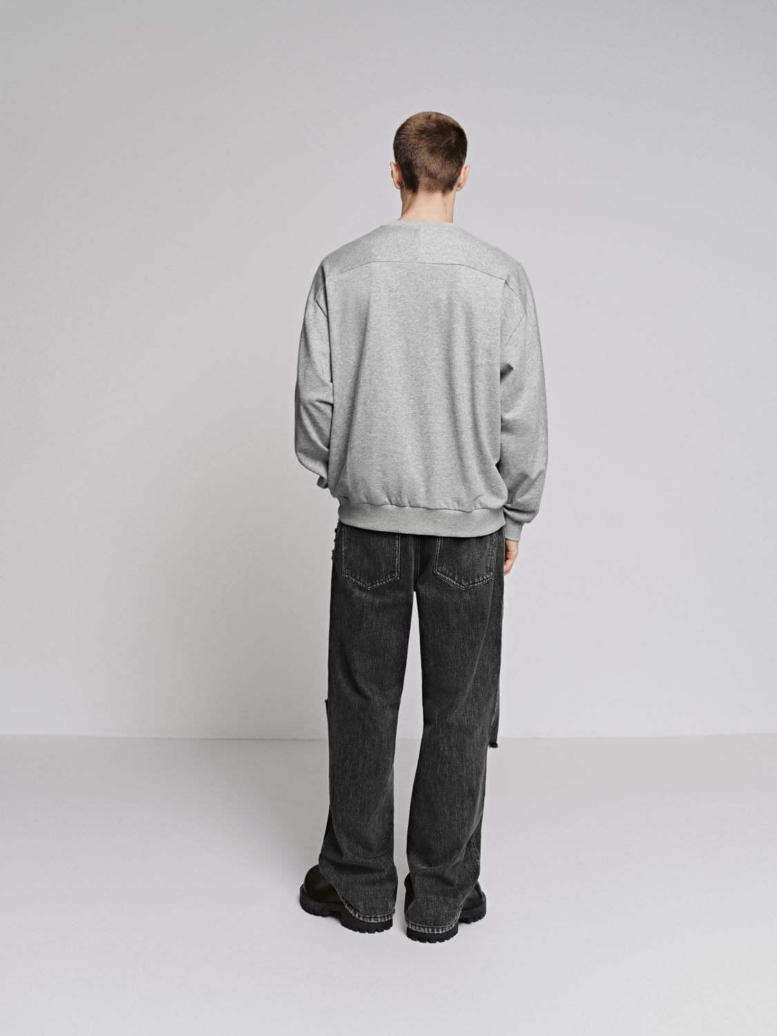 Graphic Contrast Sweatshirts