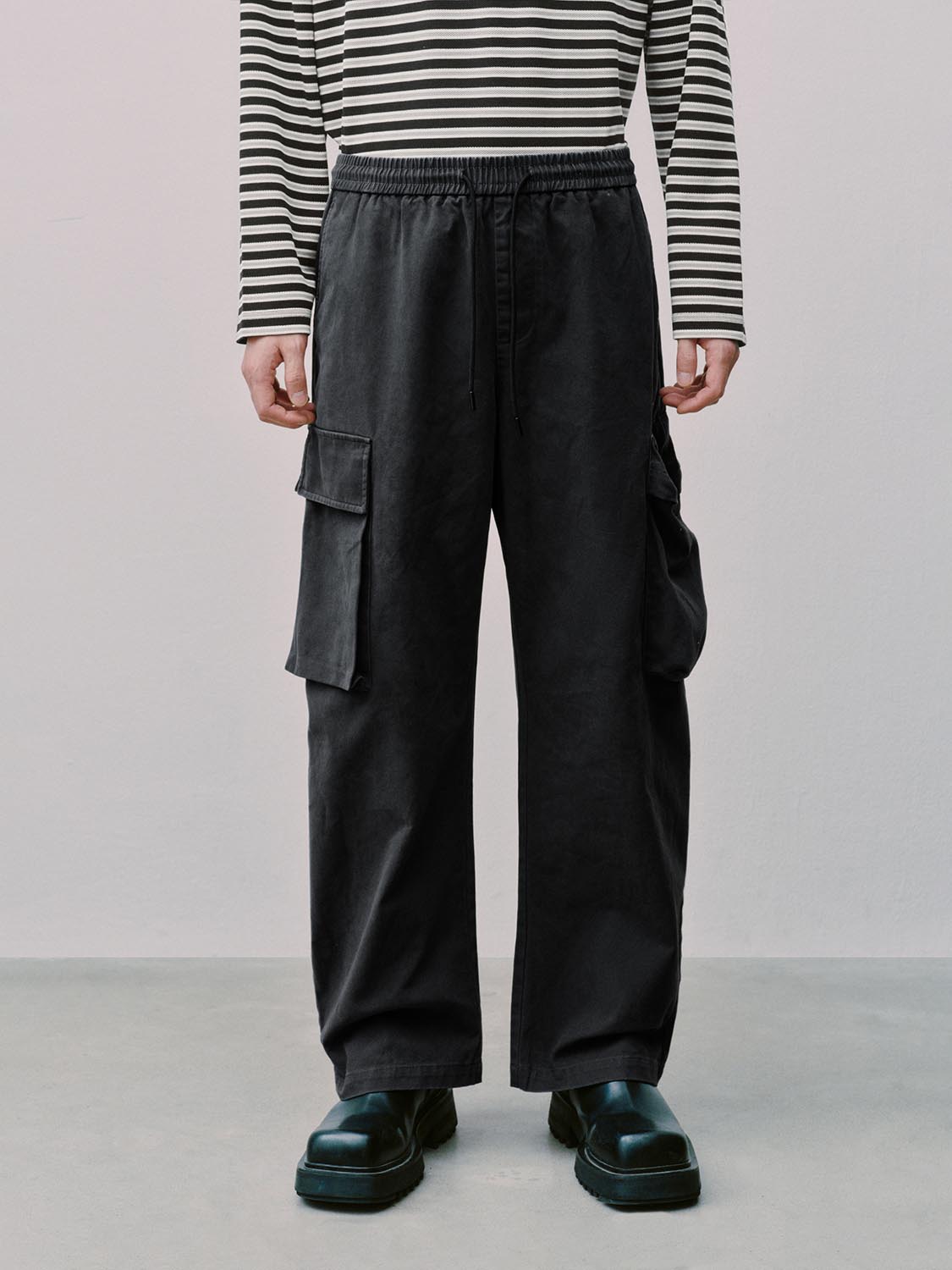 Drawstring Pull On Flap Pocket Cargo Pants – URBAN REVIVO Thailand