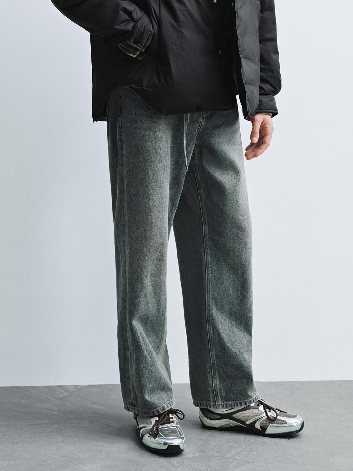 Gradient Straight Leg Jeans