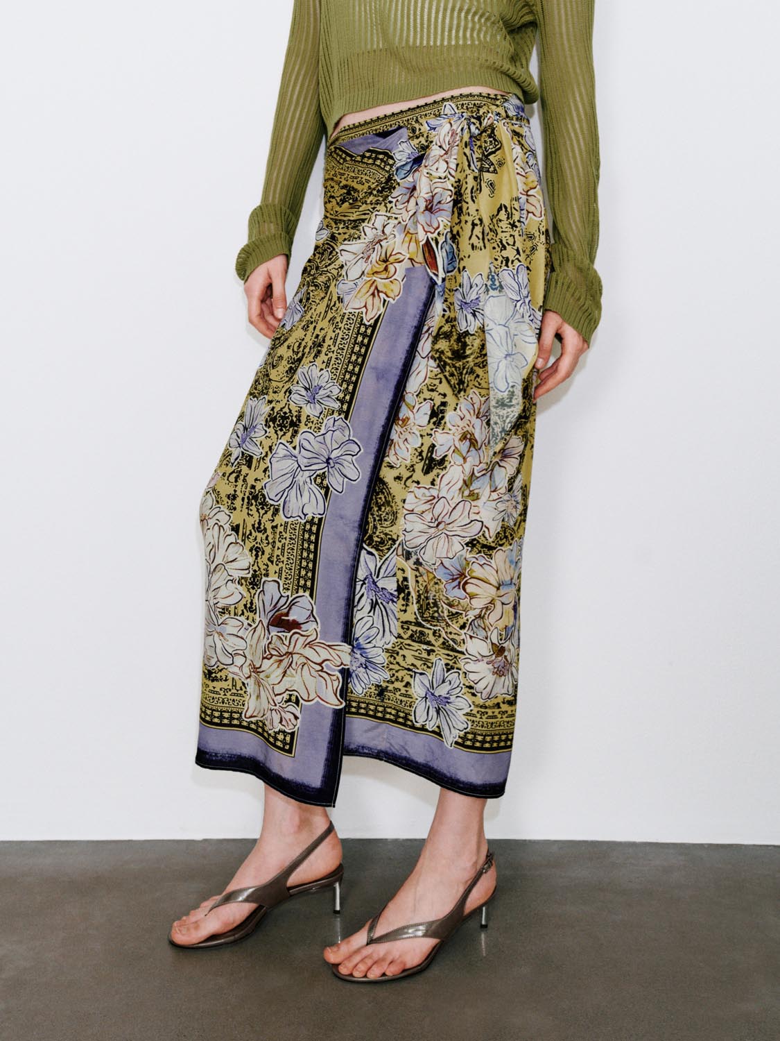 Tie Detail Contrast Floral Straight Midi Skirts