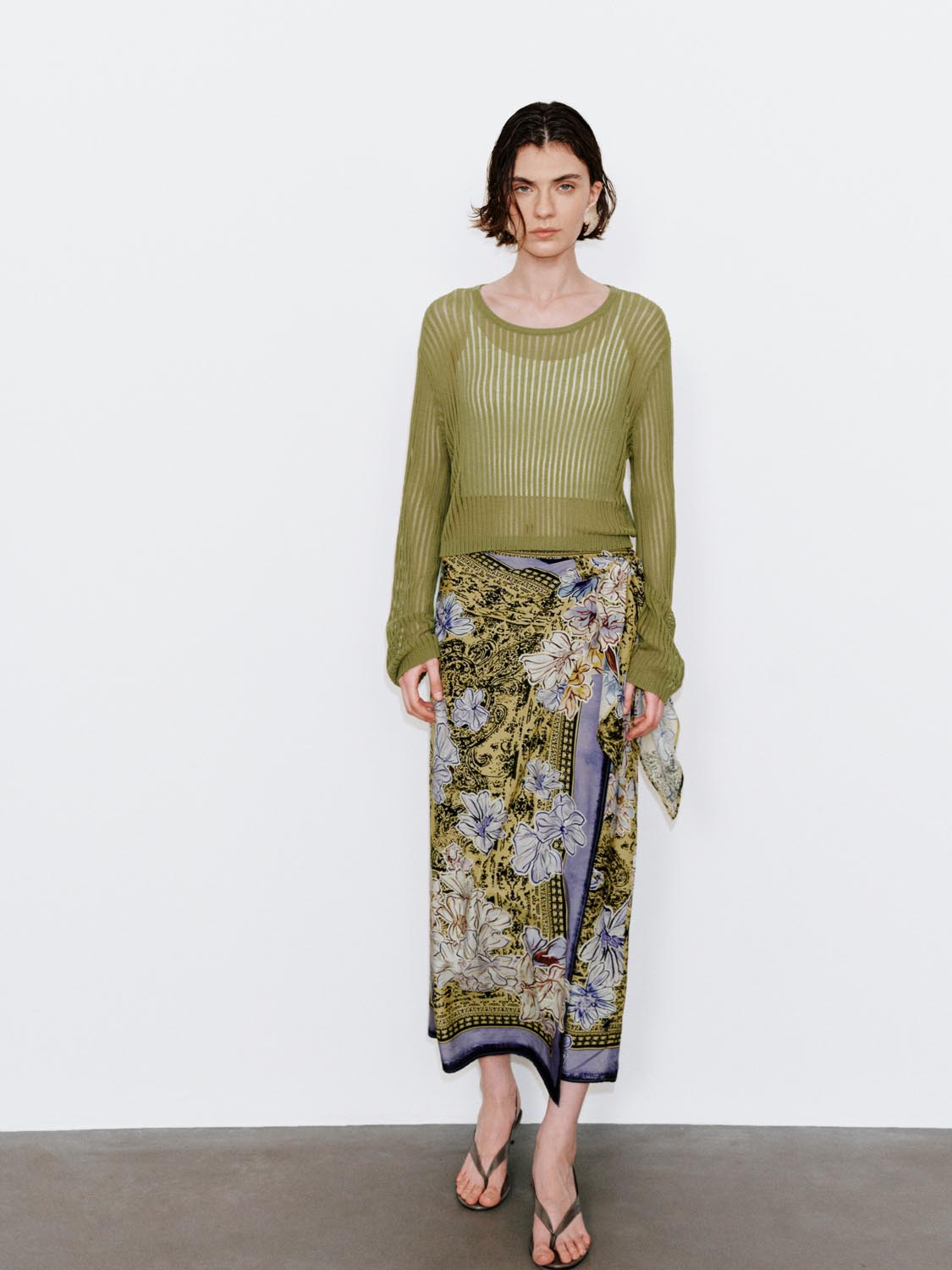 Tie Detail Contrast Floral Straight Midi Skirts