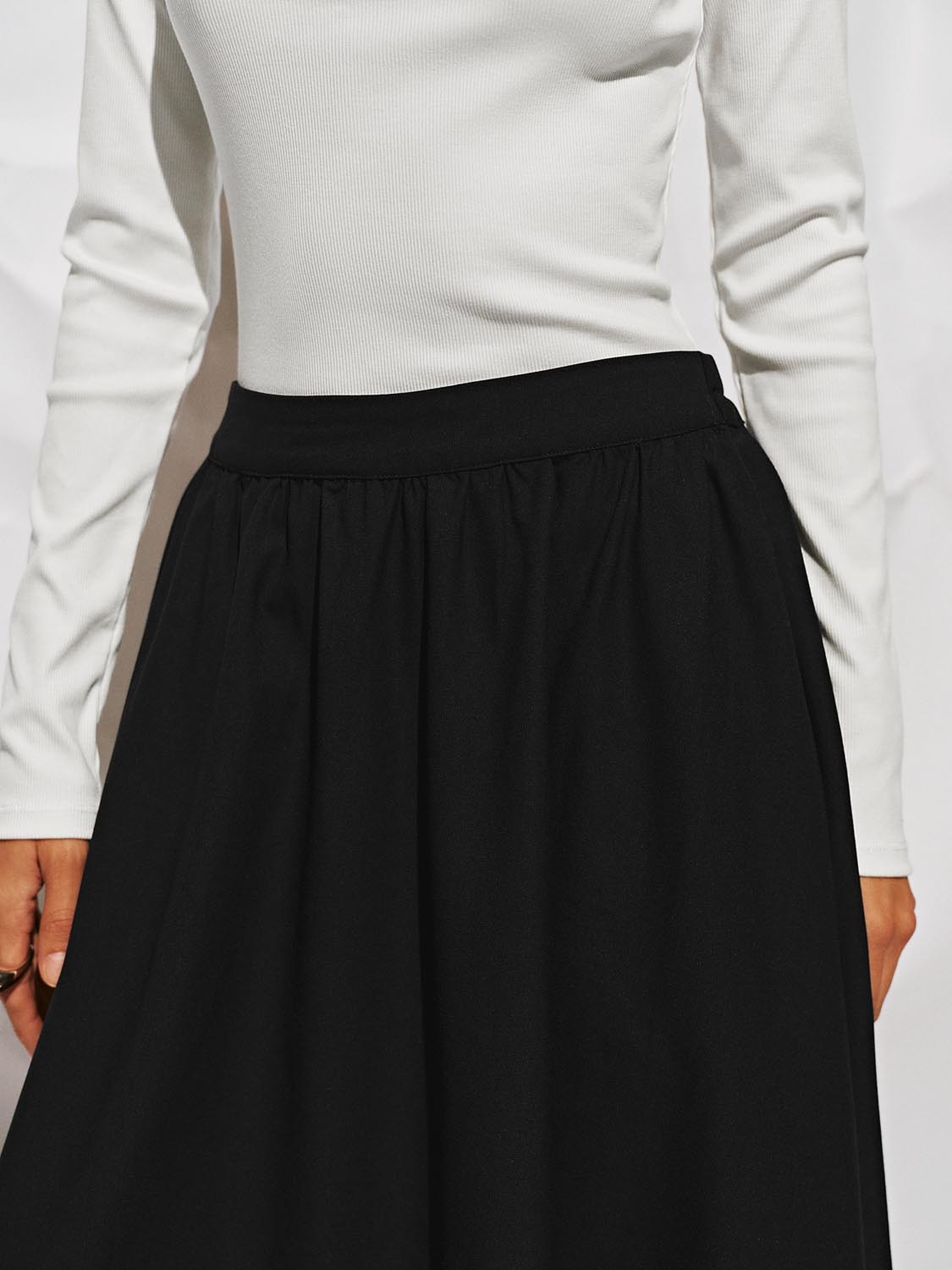 Crinckle Circle A-Line Midi Skirts