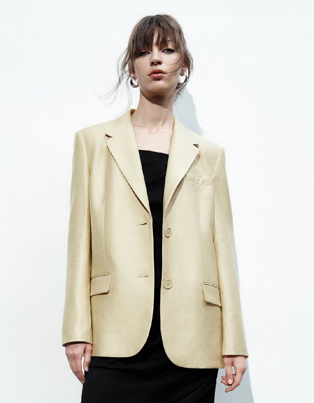 Tailored Notch Lapeled Blazer