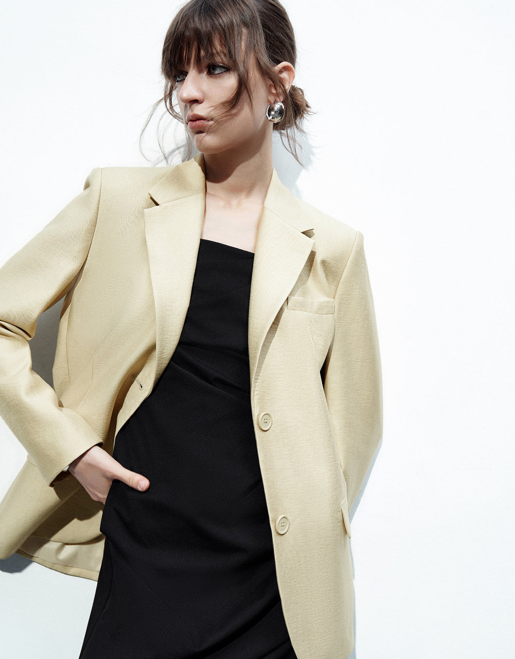 Tailored Notch Lapeled Blazer