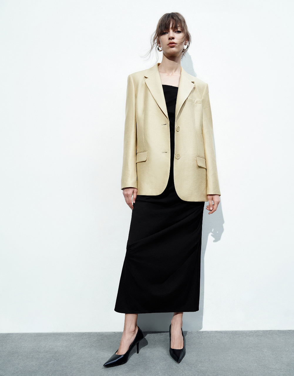 Tailored Notch Lapeled Blazer