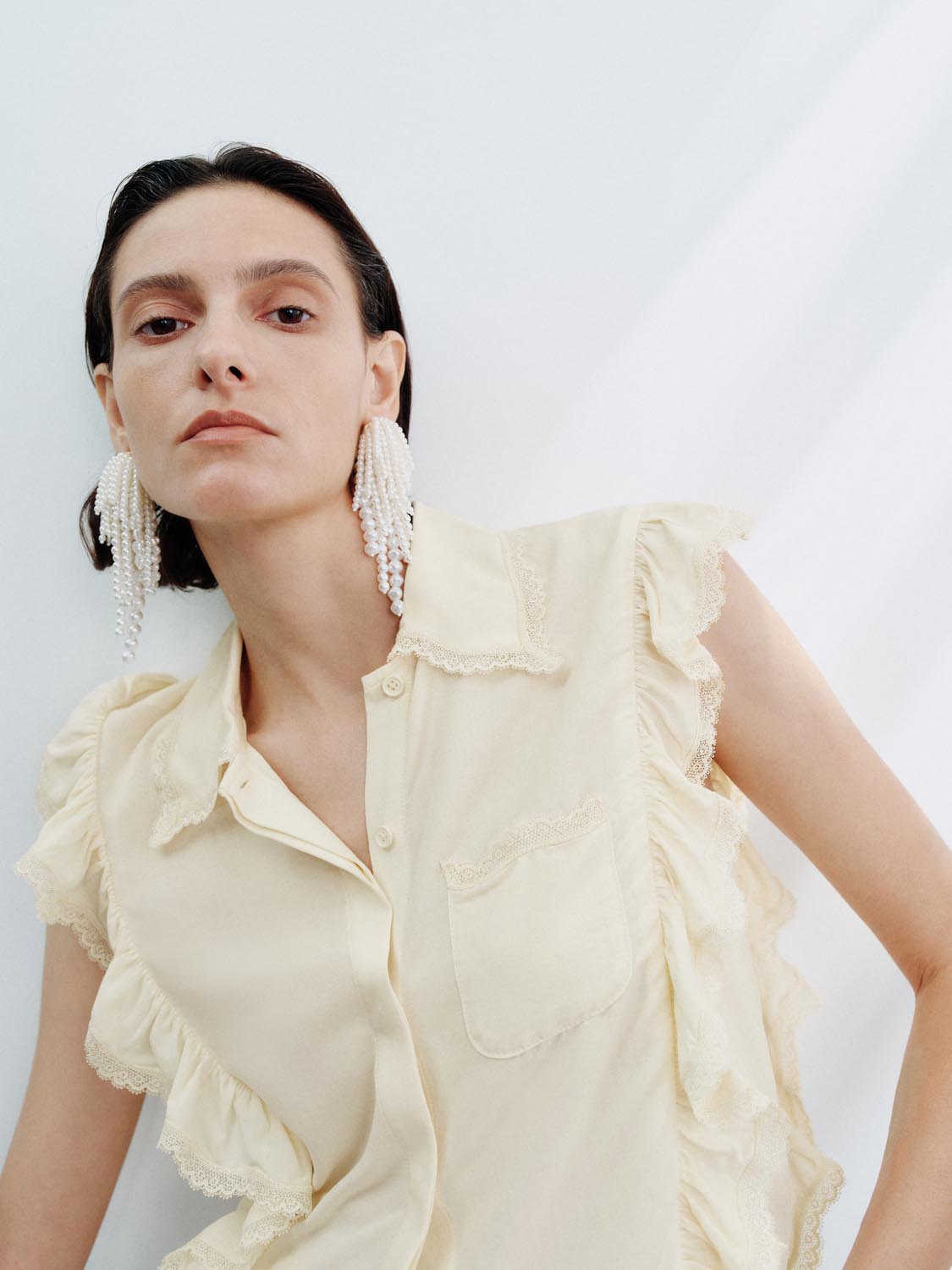 Ruffle Sleeveless Shirts