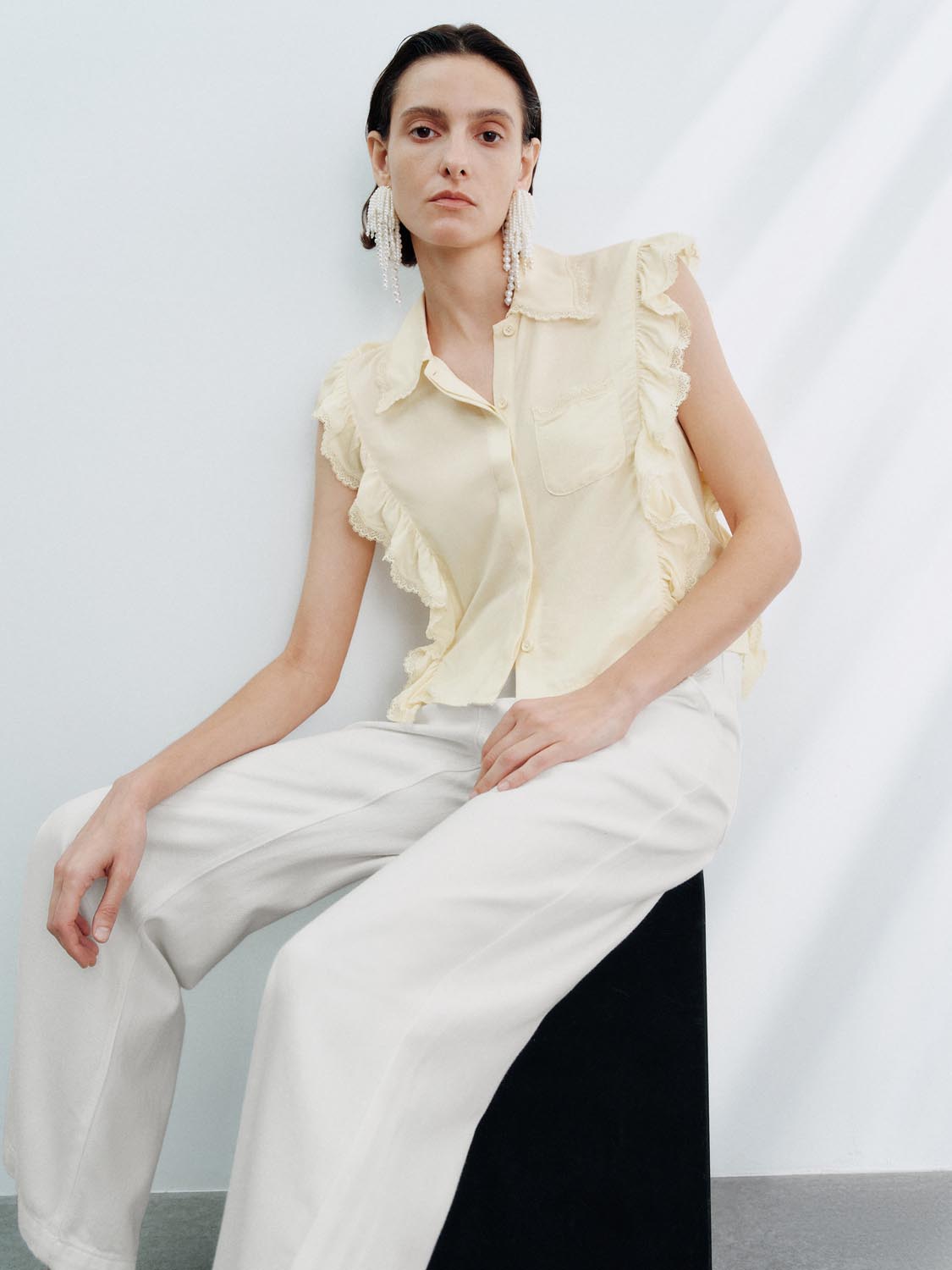 Ruffle Sleeveless Shirts