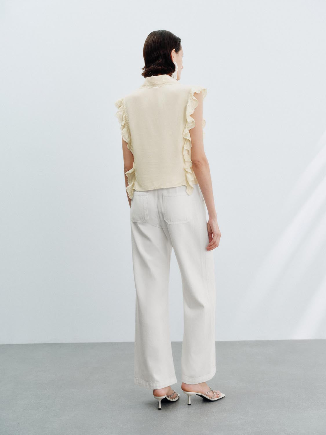 Ruffle Sleeveless Shirts