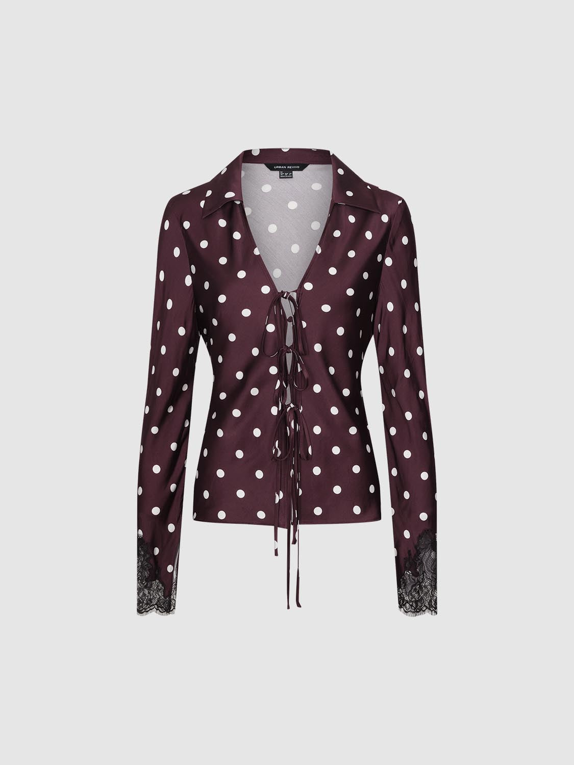 เสื้อเชิ้ตลายจุดแต่งลูกไม้ผูกเชือกคอวี