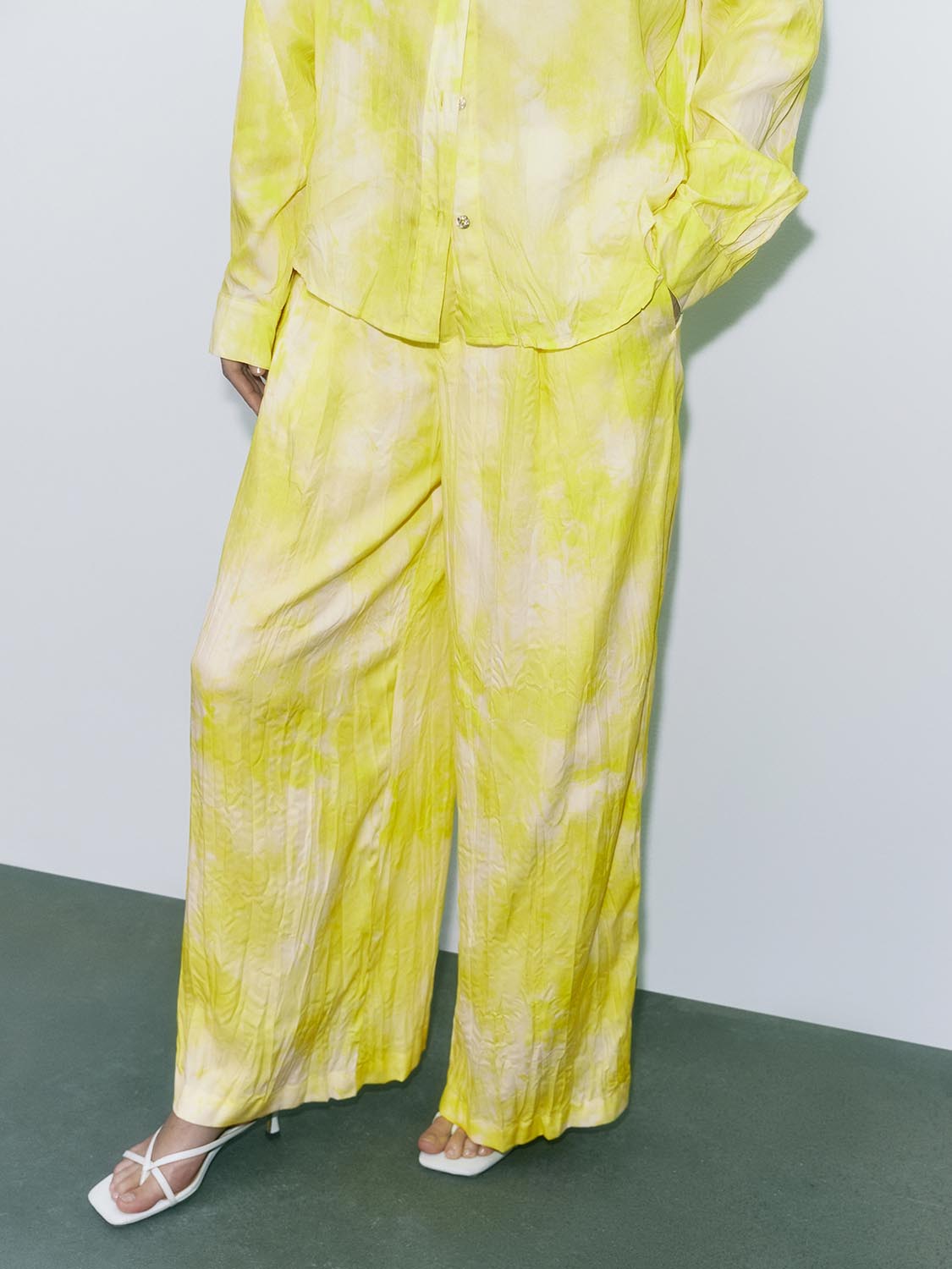 Wide-Leg Pants