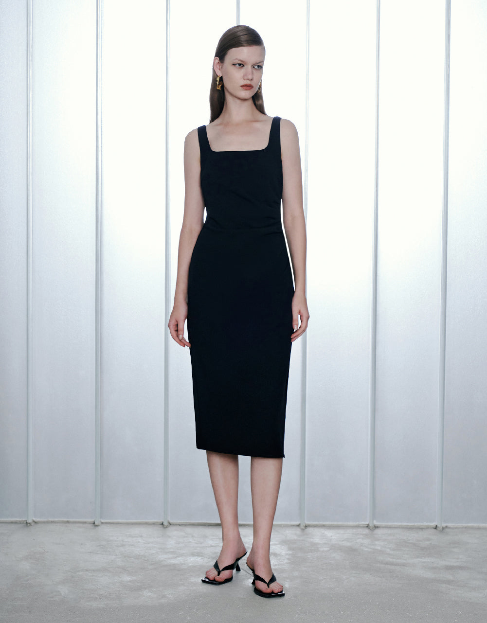 Ruched Sleeveless Straight Dress