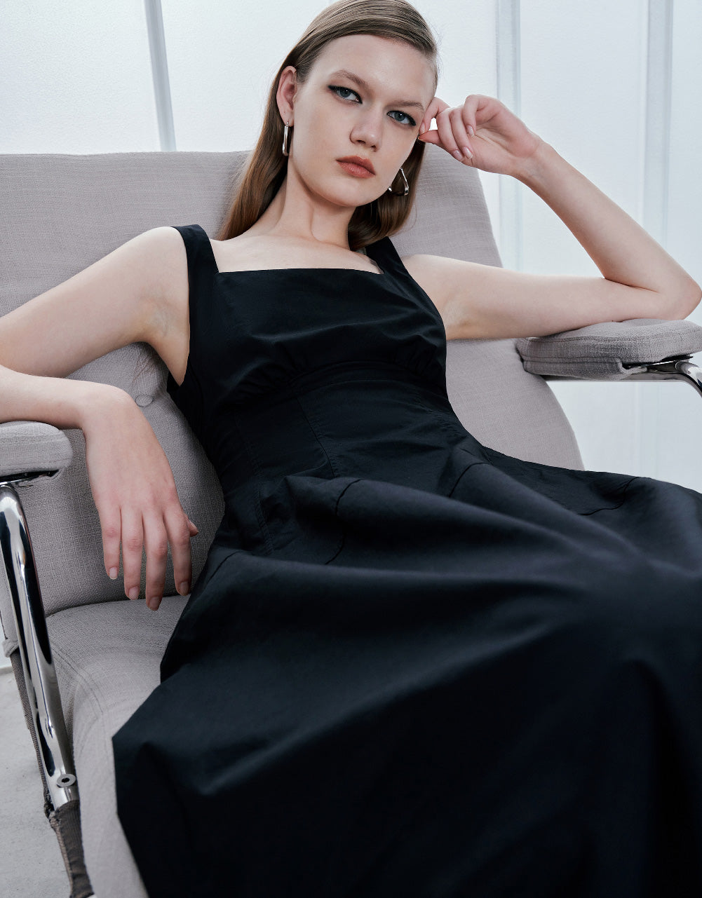 Sleeveless U Neck Skinny Dress