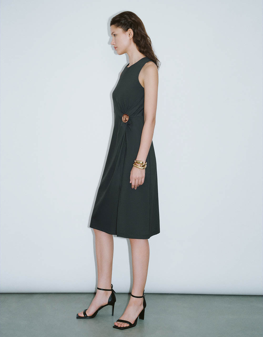 Sleeveless Crew Neck Straight Dress