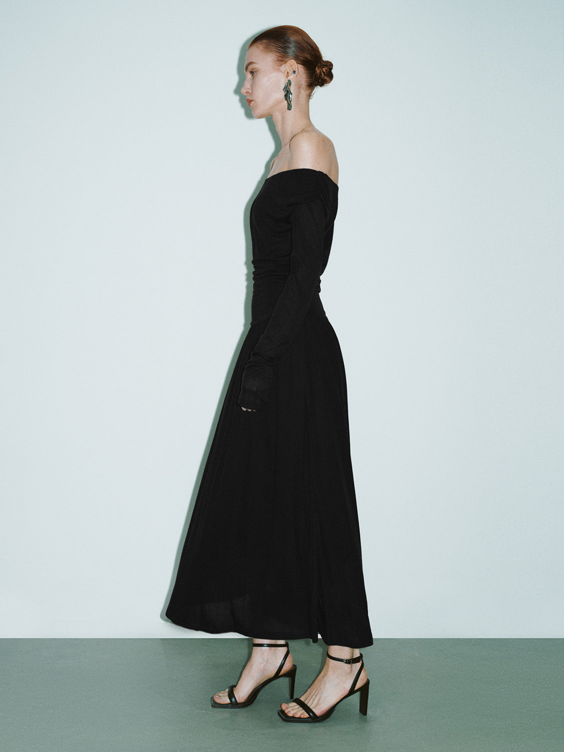 Off-Shoulder Skinny A-Line Dress