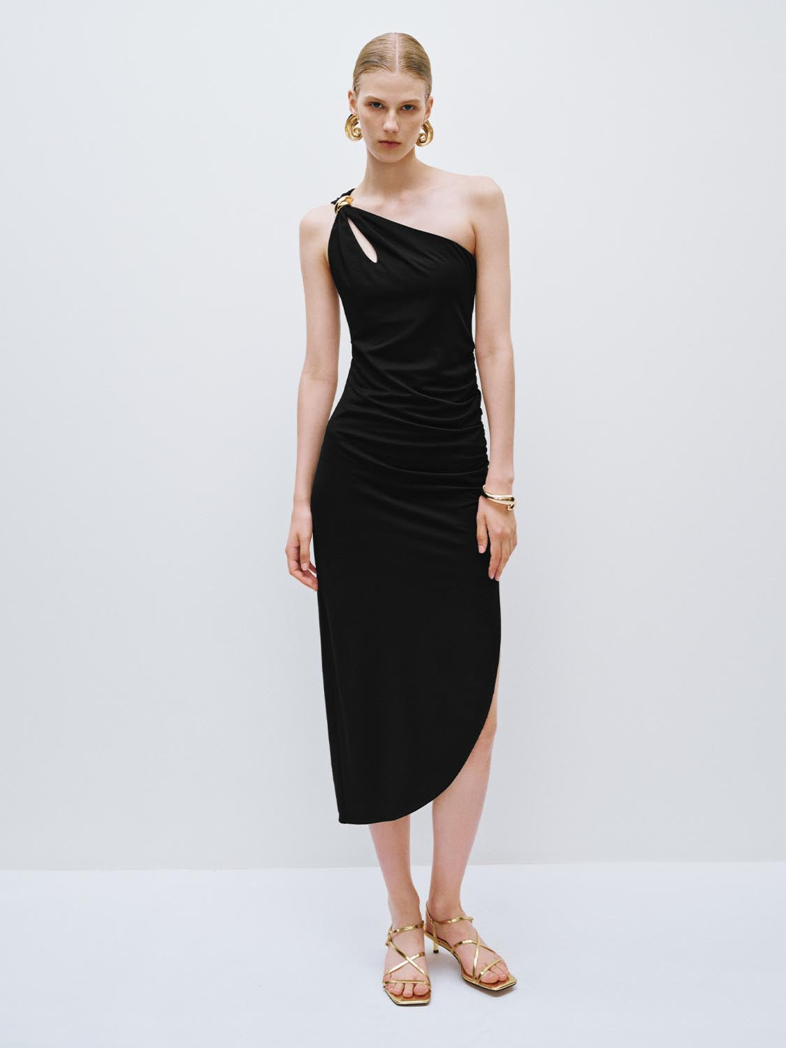 One Shoulder Skinny-Fit Dresses