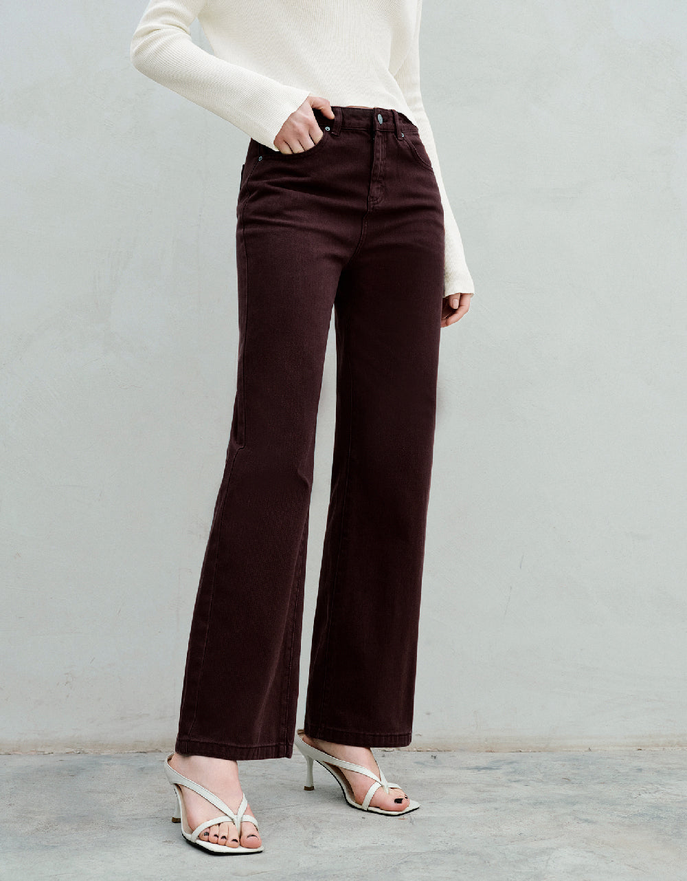 Straight Jeans