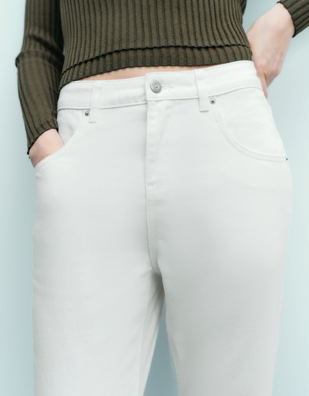 Wide-Leg Jeans
