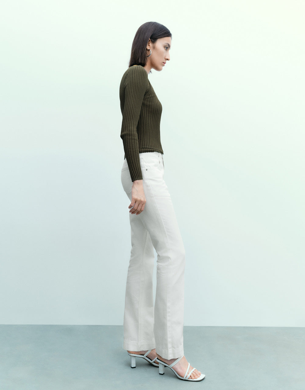 Wide-Leg Jeans
