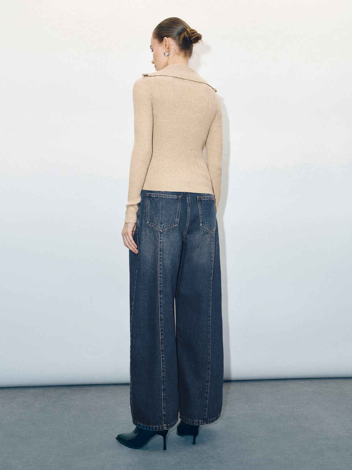 Wide-Leg Jeans