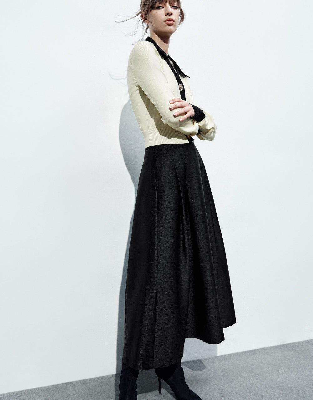 Square Button V-Neck Knitted Cardigan