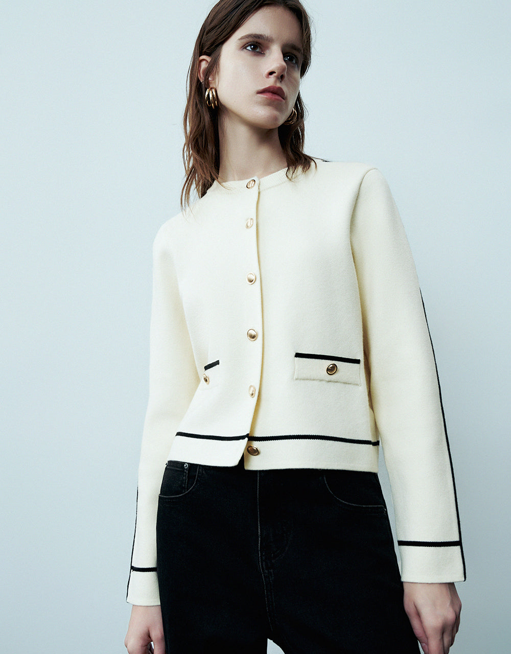 Crew Neck Knitted Cardigan With Fake Pockets