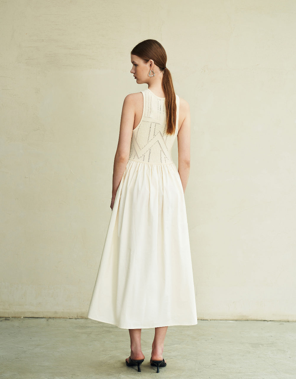 Sleeveless Crew Neck Knitted Dress