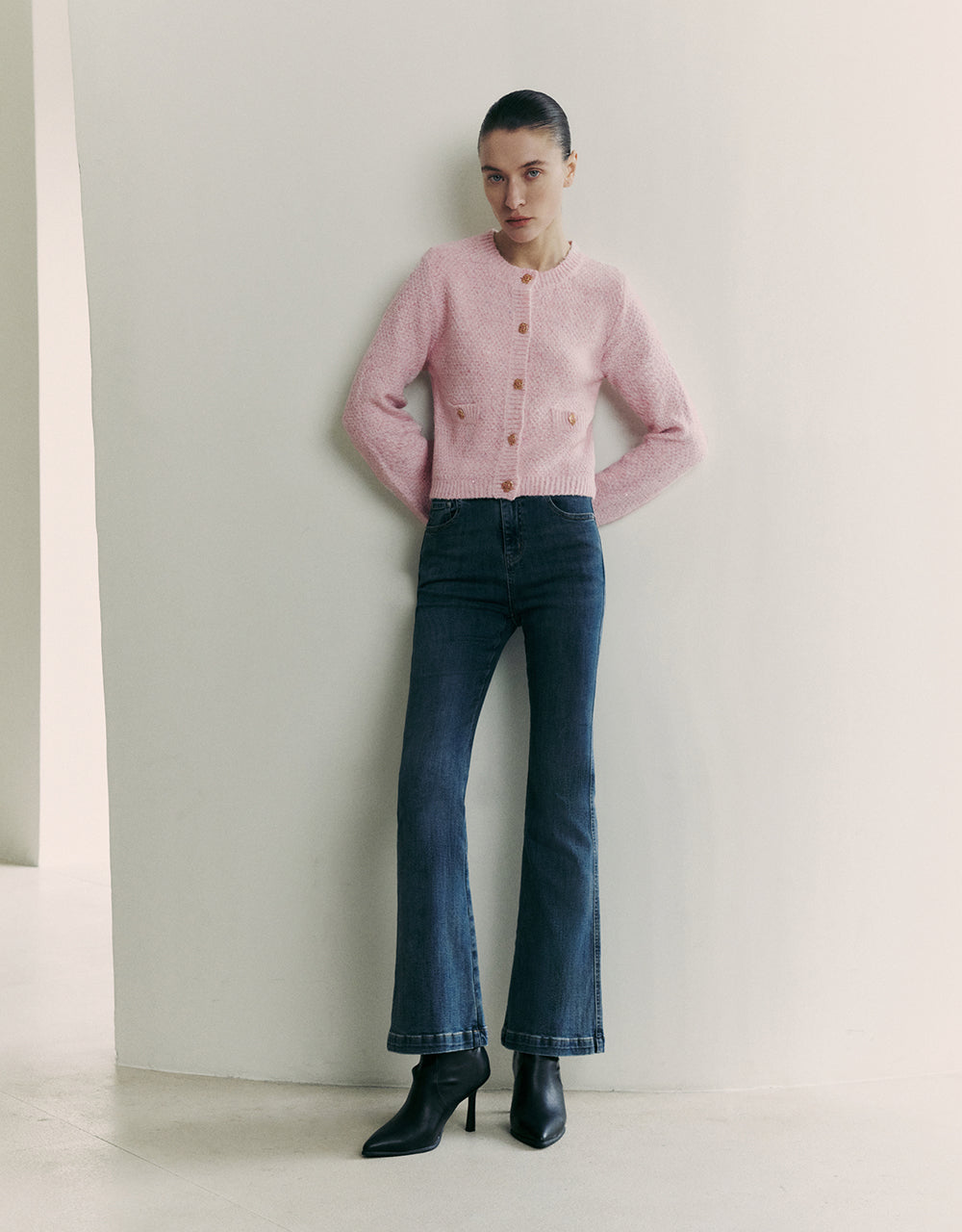 Crew Neck Knitted Cardigan With Fake Pockets