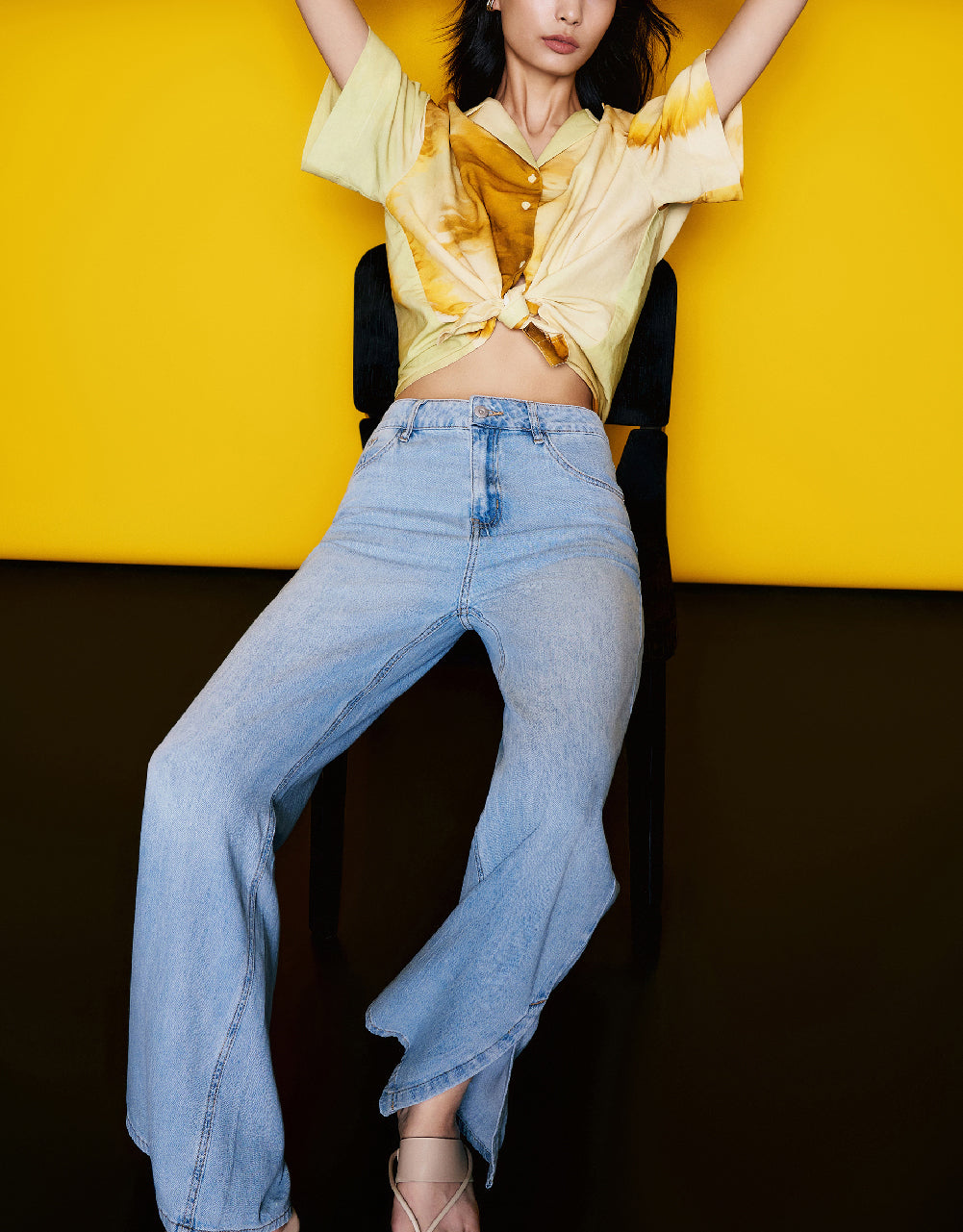 Printed Straight V-Neck Shirt